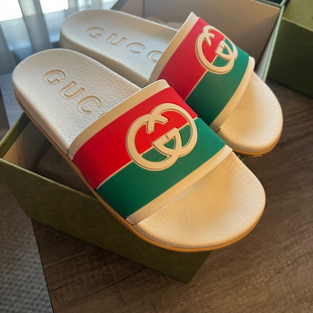 Gucci Red and Green Slide Sandals size 8 euc